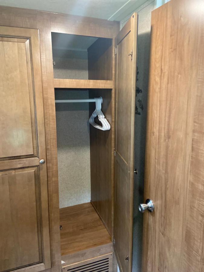 Cozy Camper - Free Parking Hotel Маями Екстериор снимка