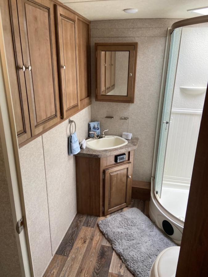 Cozy Camper - Free Parking Hotel Маями Екстериор снимка