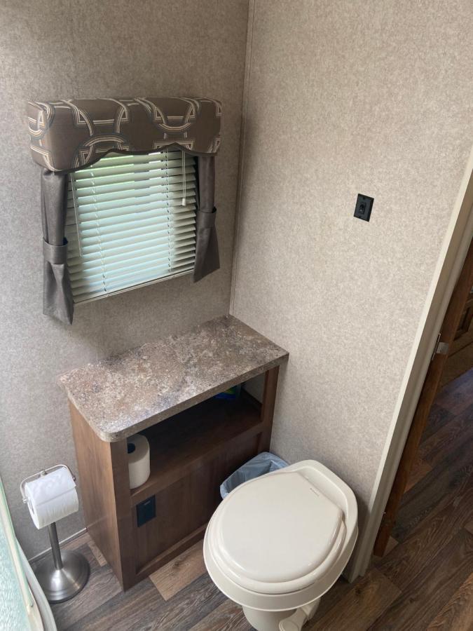 Cozy Camper - Free Parking Hotel Маями Екстериор снимка