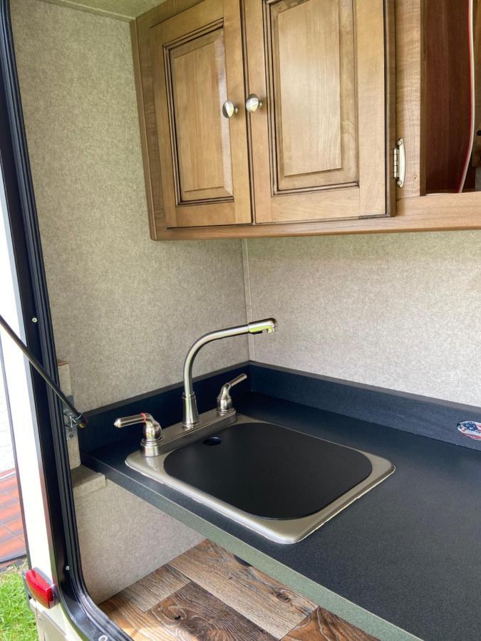 Cozy Camper - Free Parking Hotel Маями Екстериор снимка